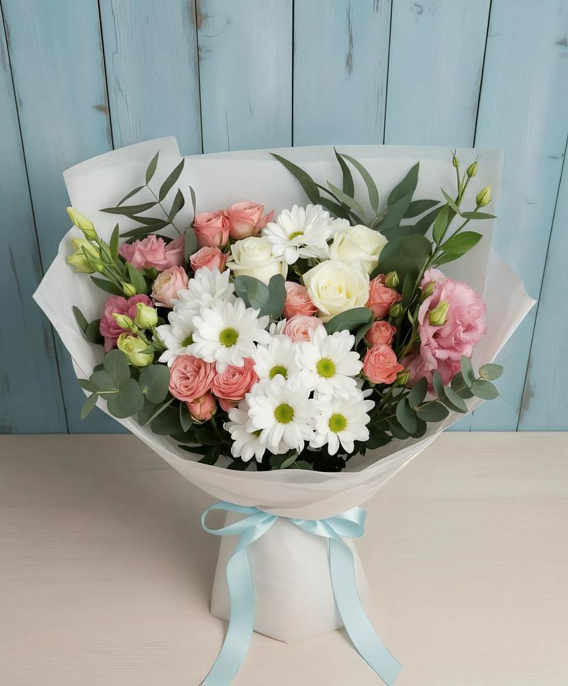 Букет цветов из: Розы, Лизиантусы и Хризантемы в Ефимово