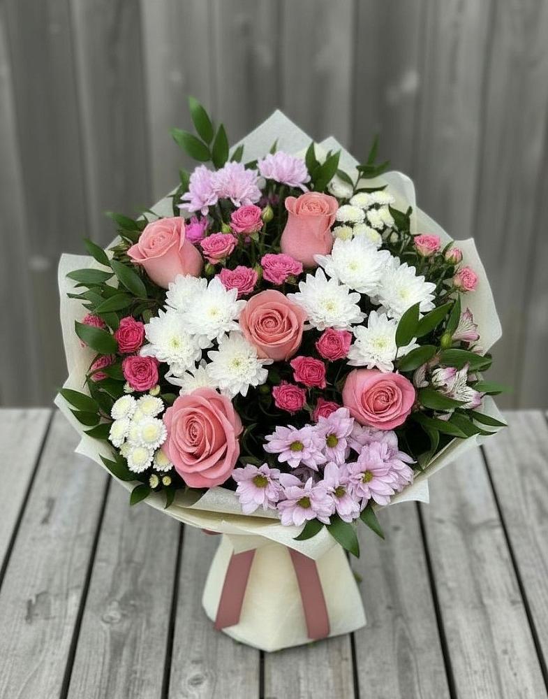 Букет цветов из: Альстромерии, Гвоздики, Розы и Хризантемы в Ефимово