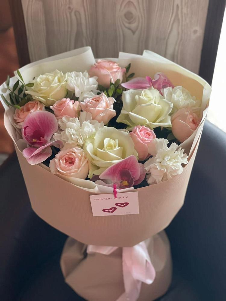 Букет цветов из: Орхидеи, Розы и Гвоздики в Ефимово