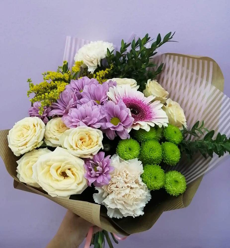 Букет цветов из: Хризантемы, Розы, Гвоздики и Герберы в Ефимово