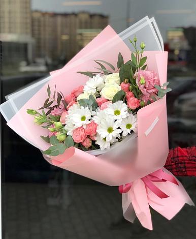 Букет цветов из: Розы, Лизиантусы и Хризантемы в Ефимово